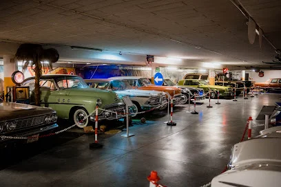 American Old Cars (Muzeum Samochodów Amerykańskich)